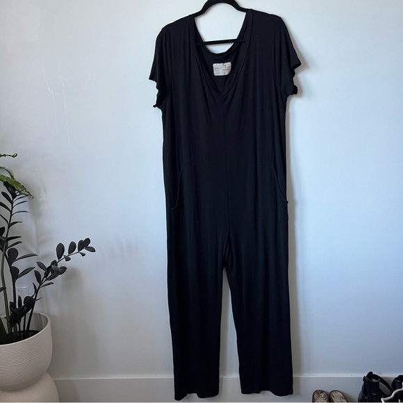 Jackson Rowe Girlfriend Straight Leg Jumpsuit in Black M - Picture 2 of 11